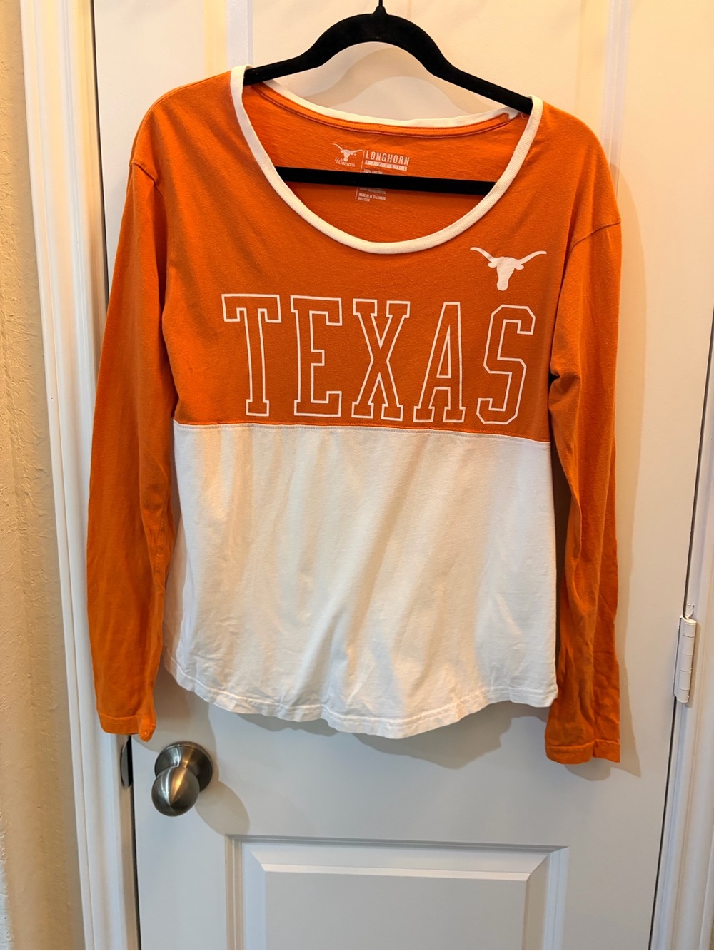 Texas Longhorn’s Women's Medium Long Sleeve Tee